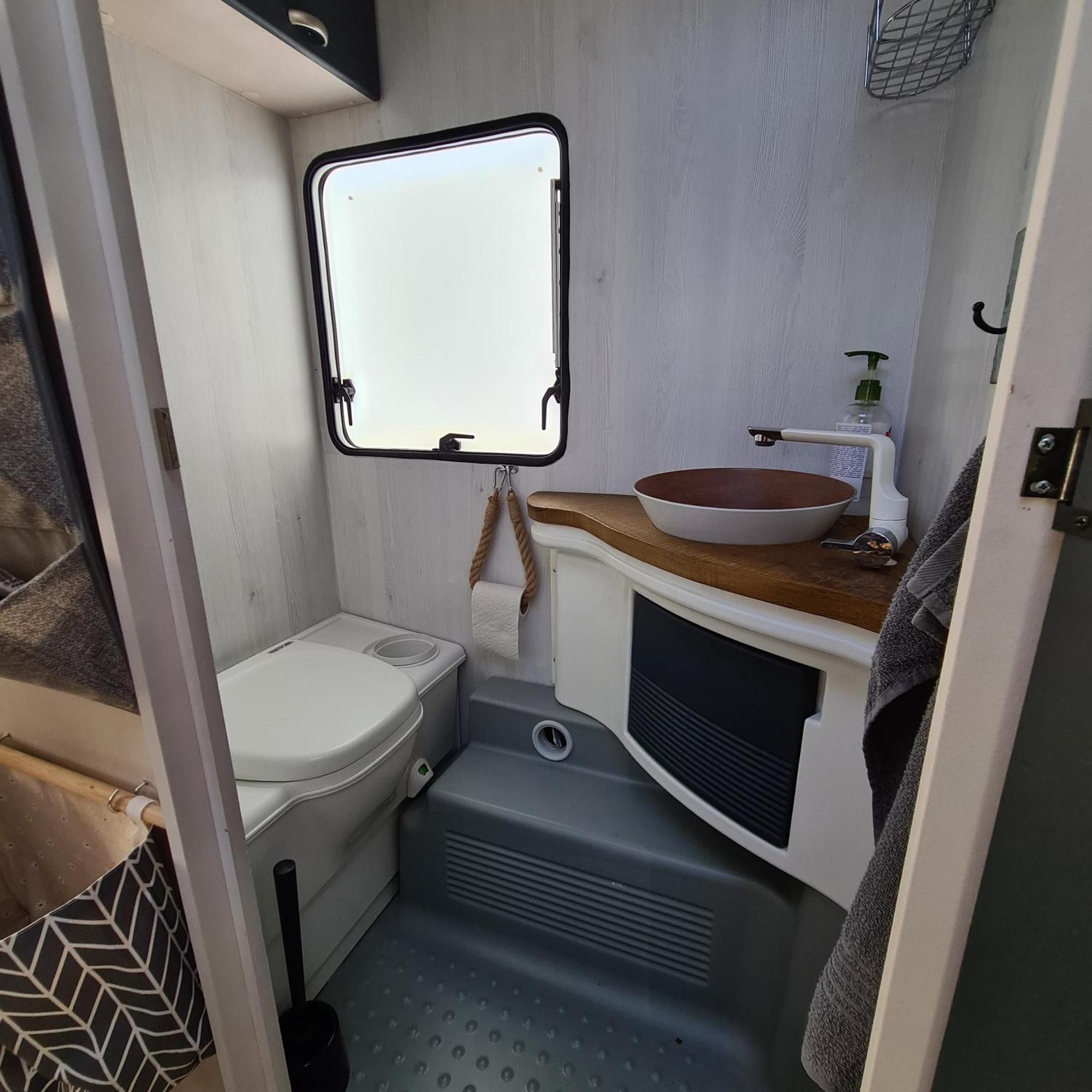 Louise'S Camper Hotel Neusiedl an der Zaya Ngoại thất bức ảnh